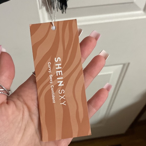 Fringed Tank Top - Picture 6 of 6